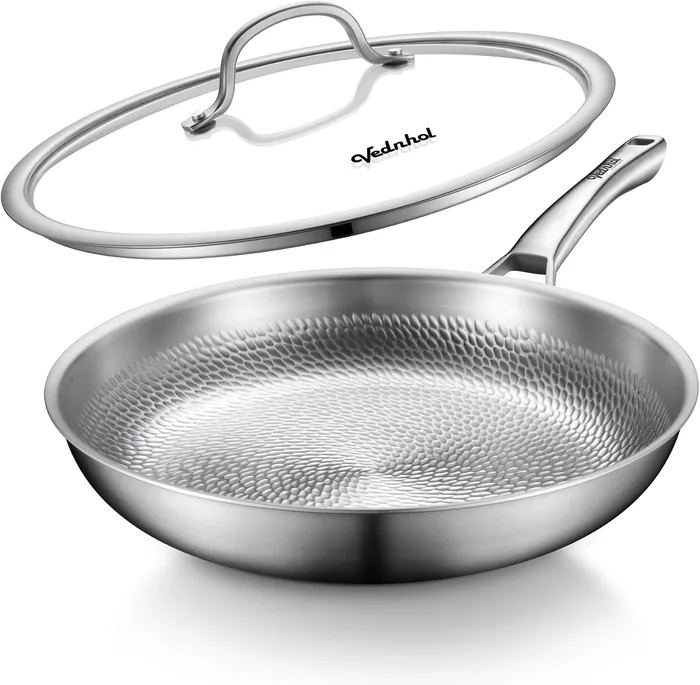 A VEDNHOL titanium pan on the stove